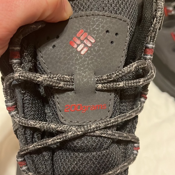 Men’s hiking boots. - Picture 14 of 14